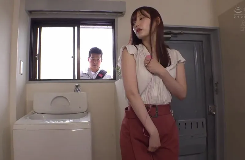 Bị người chồng hờ hửng vợ làm tình với anh kỹ thuật chung cư đến mang bầu