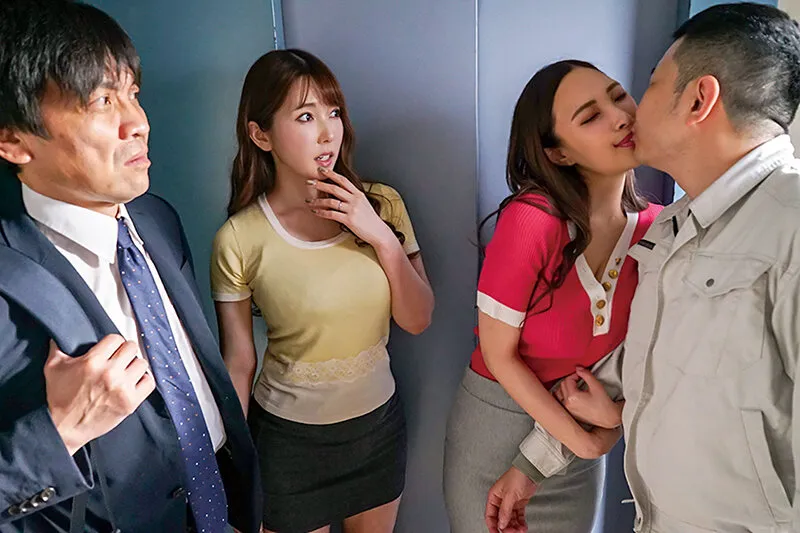 2 cặp bà xã ông xã trao đổi lẫn nhau để giải quyết việc nhàm chán bao năm