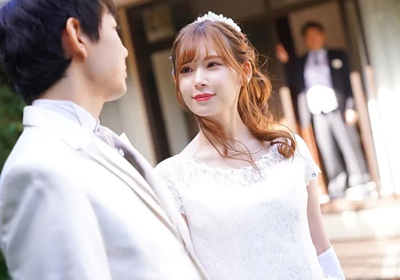 Bố gã chồng trả bài người tình của con trai ngay sau lễ cưới của con trai